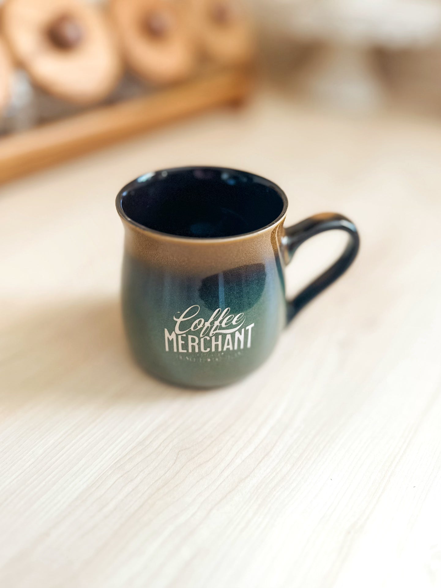 Tasse en céramique gravée PEI Coffee Merchant de 16 oz avec glaçure réactive